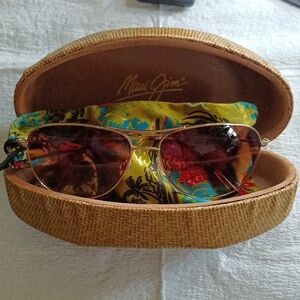 Maui Jim Cliff House Aviator Sunglasses, Gold frame Authentic